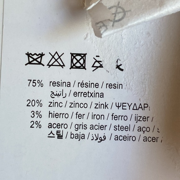 NWT. Zara Large Metal Earrings with Resin Appliqué. - Picture 8 of 8